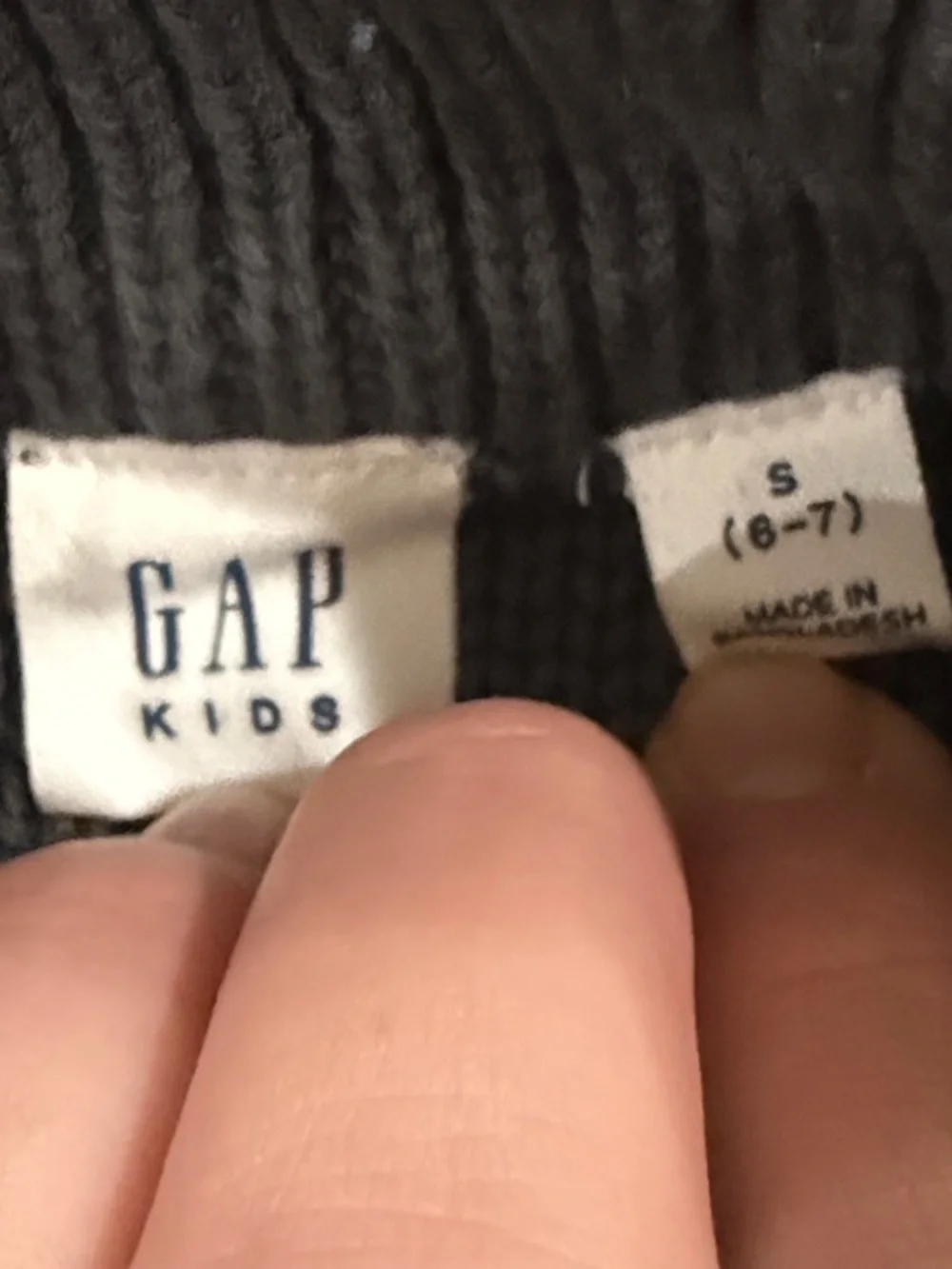 Boy's size S 6/7 - GAP Dark Gray Cable Knit Button Sweater